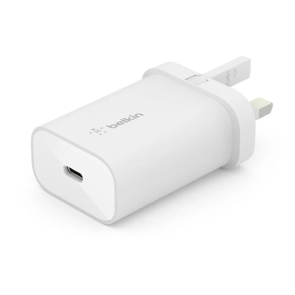 Belkin BOOSTCHARGE Universal White AC Fast charging Indoor