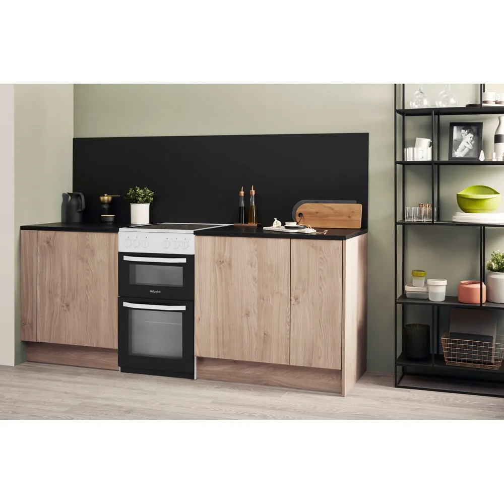 Hotpoint HD5V92KCW Freestanding Electric Ceramic Cooker - White
