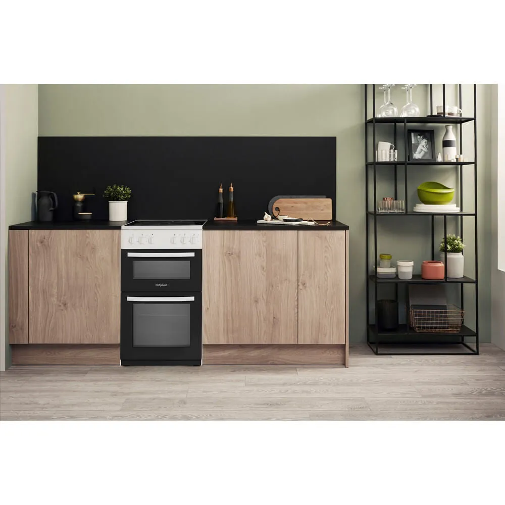 Hotpoint HD5V92KCW Freestanding Electric Ceramic Cooker - White