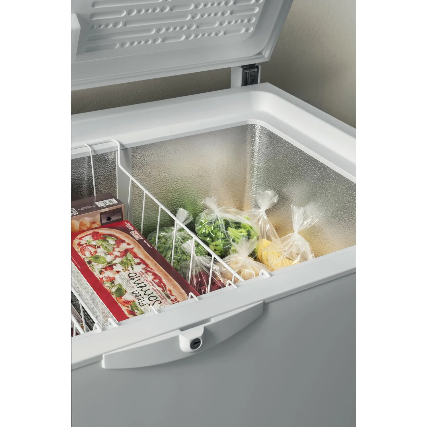 Indesit OS 2A 250 H2 1 Freestanding 255L Chest Freezer - White, E Rated