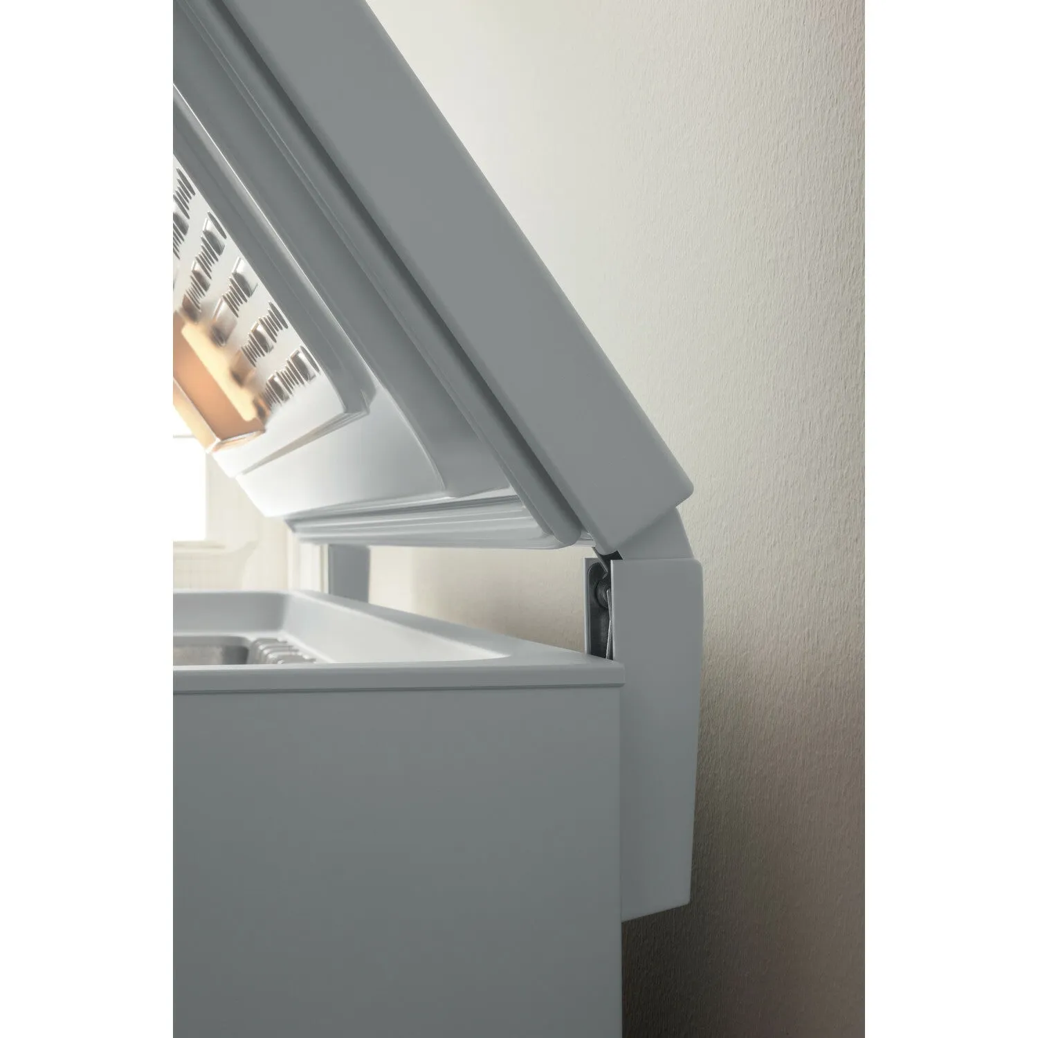 Indesit OS 2A 250 H2 1 Freestanding 255L Chest Freezer - White, E Rated