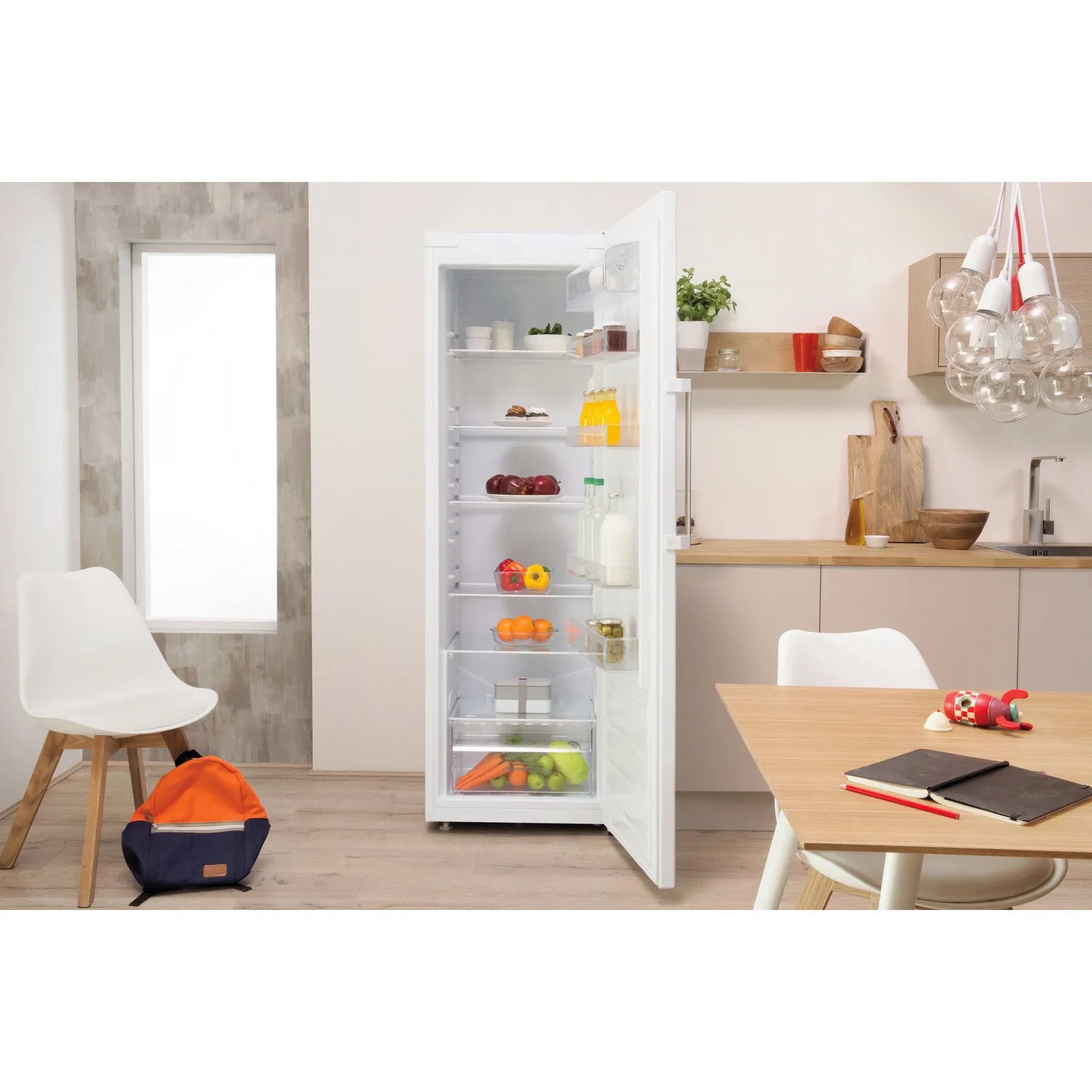 Indesit SI8 2Q WD UK Freestanding 368L Fridge - White, E Rated