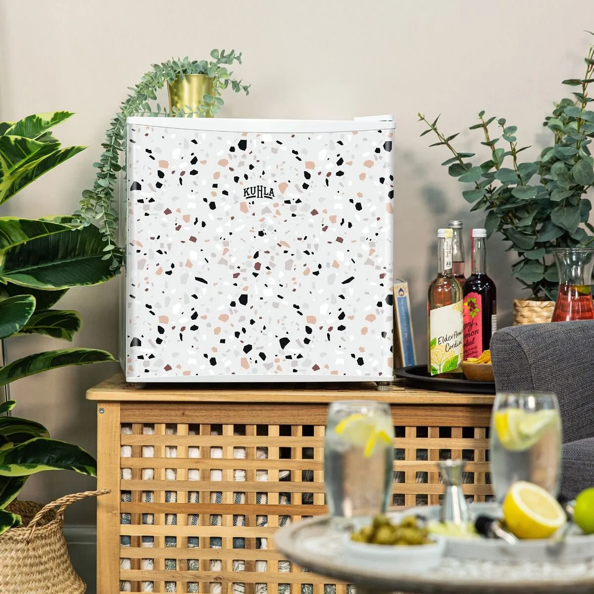 Kuhla KTTF4GB-1022 fridge Freestanding 43 L F Multicolour, White