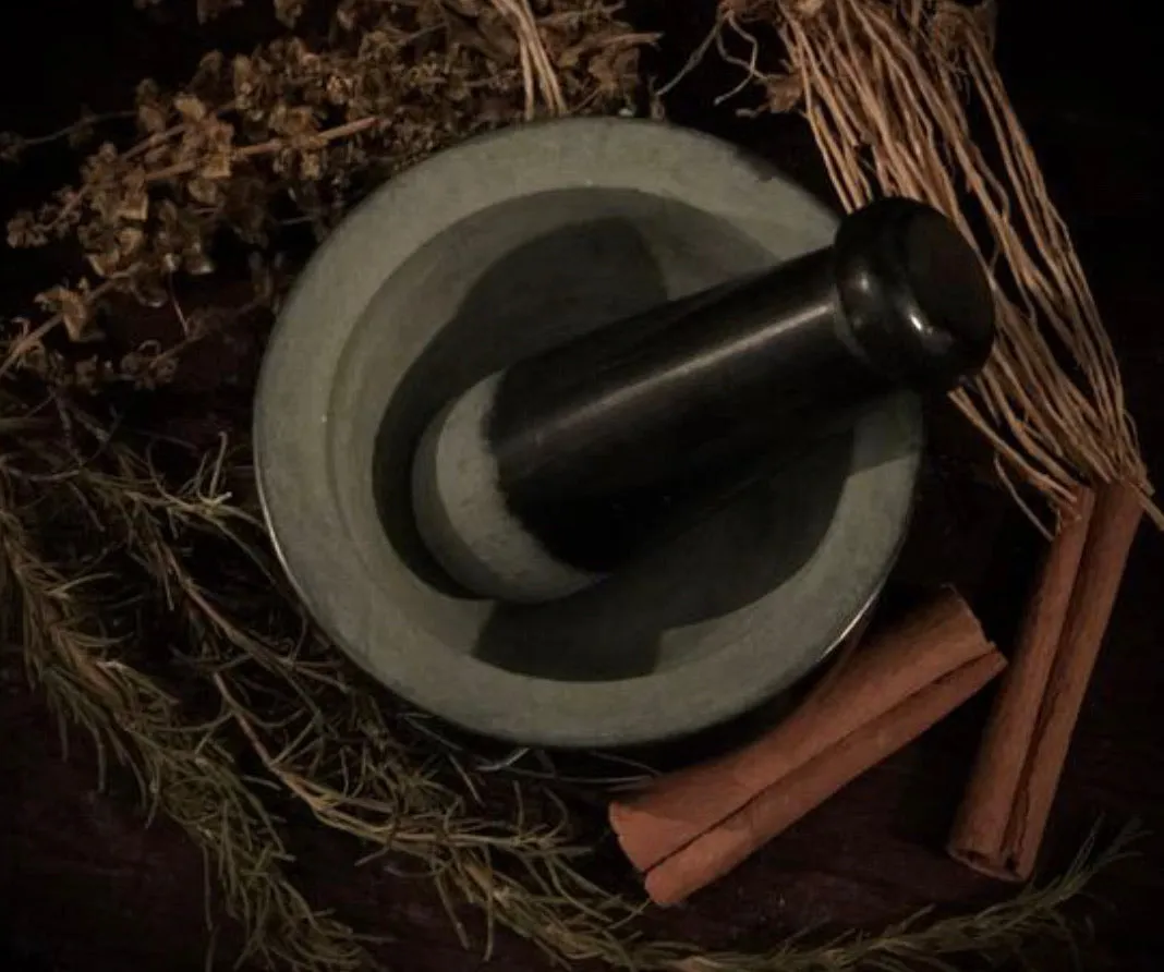 Mortar & Pestle - Pentagram - Carved Black Soapstone