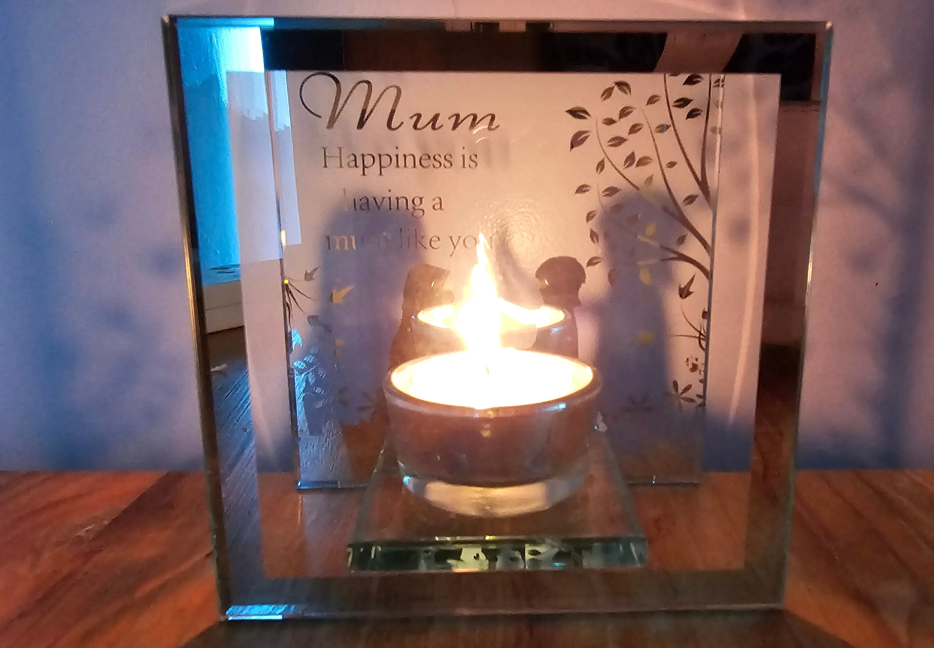 MUM T LIGHT CANDLE HOLDER