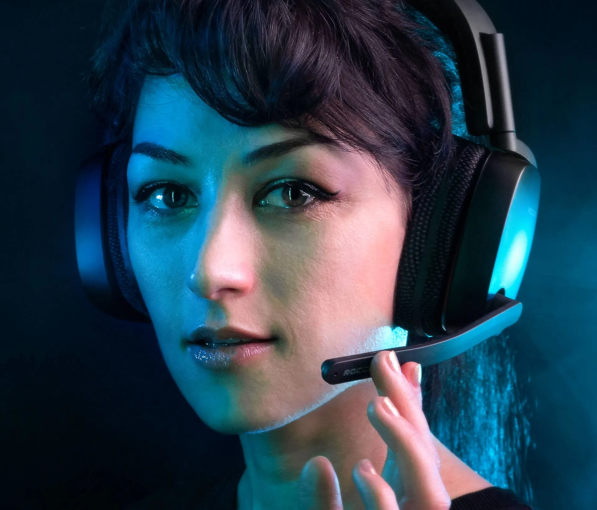 ROCCAT Syn Pro AIR Headset Wireless Head-band Gaming USB Type-C Black