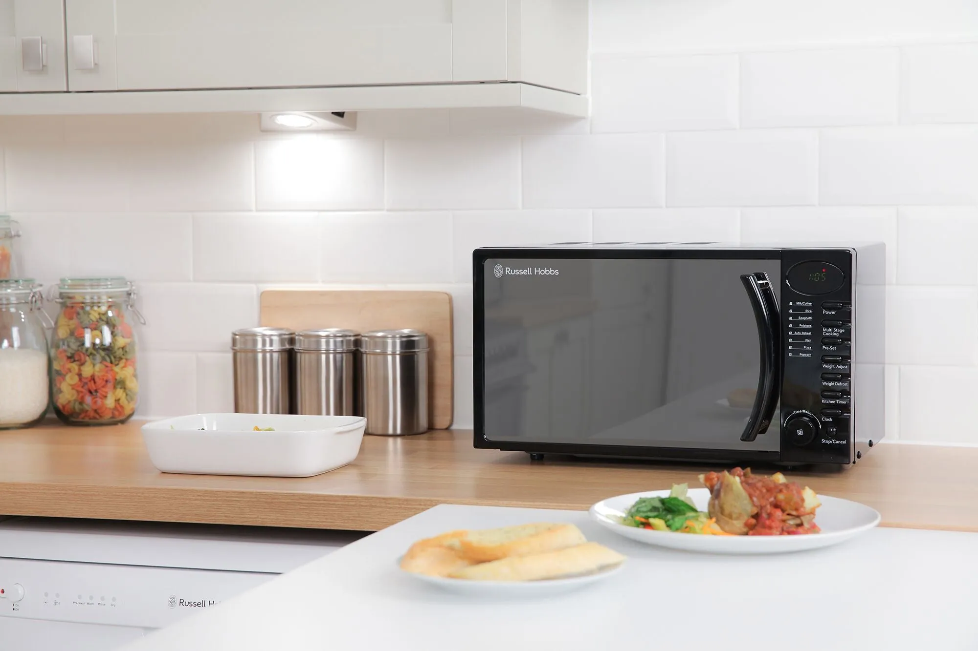 Russell Hobbs RHM1714B microwave Black Solo microwave Countertop 17 L 700 W