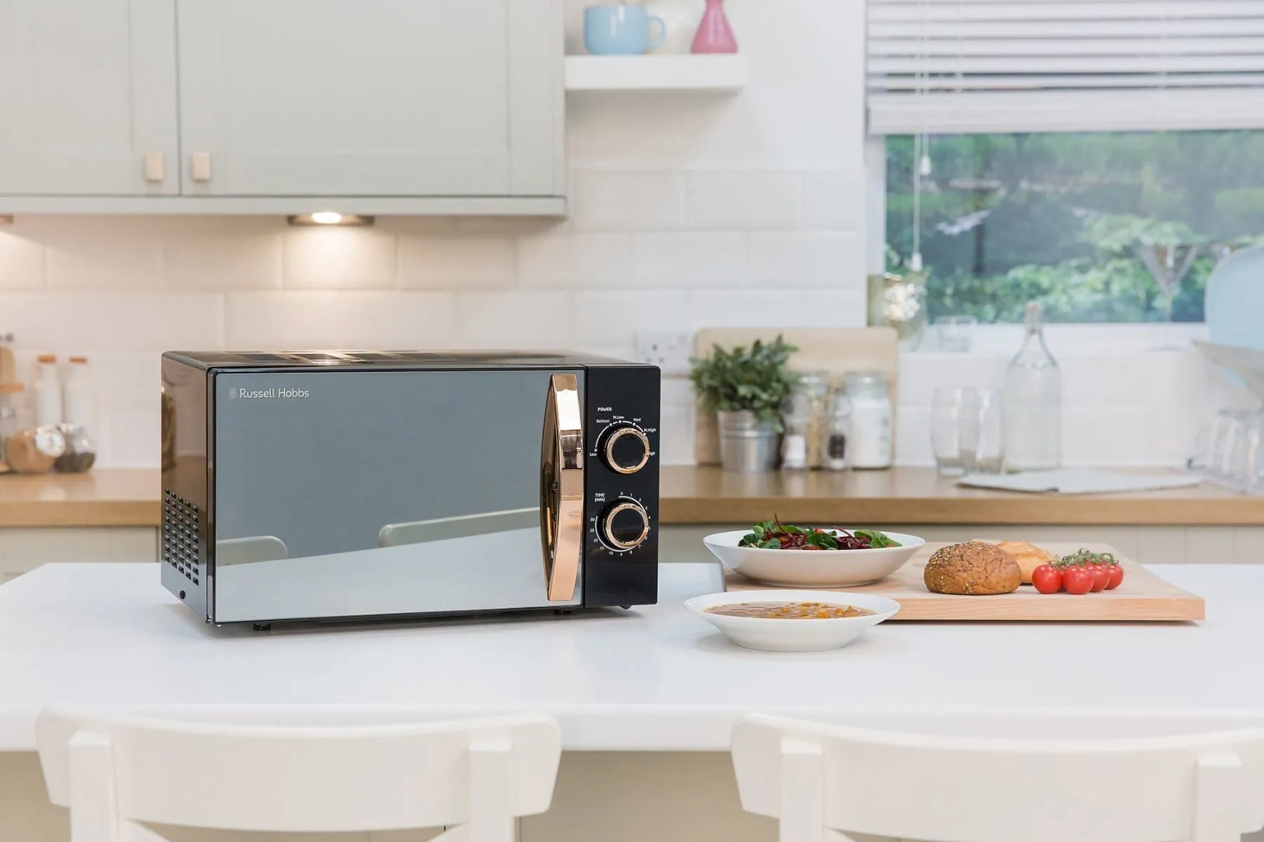 Russell Hobbs RHM1727RG 17L 700W Solo Microwave- Black and Rose Gold