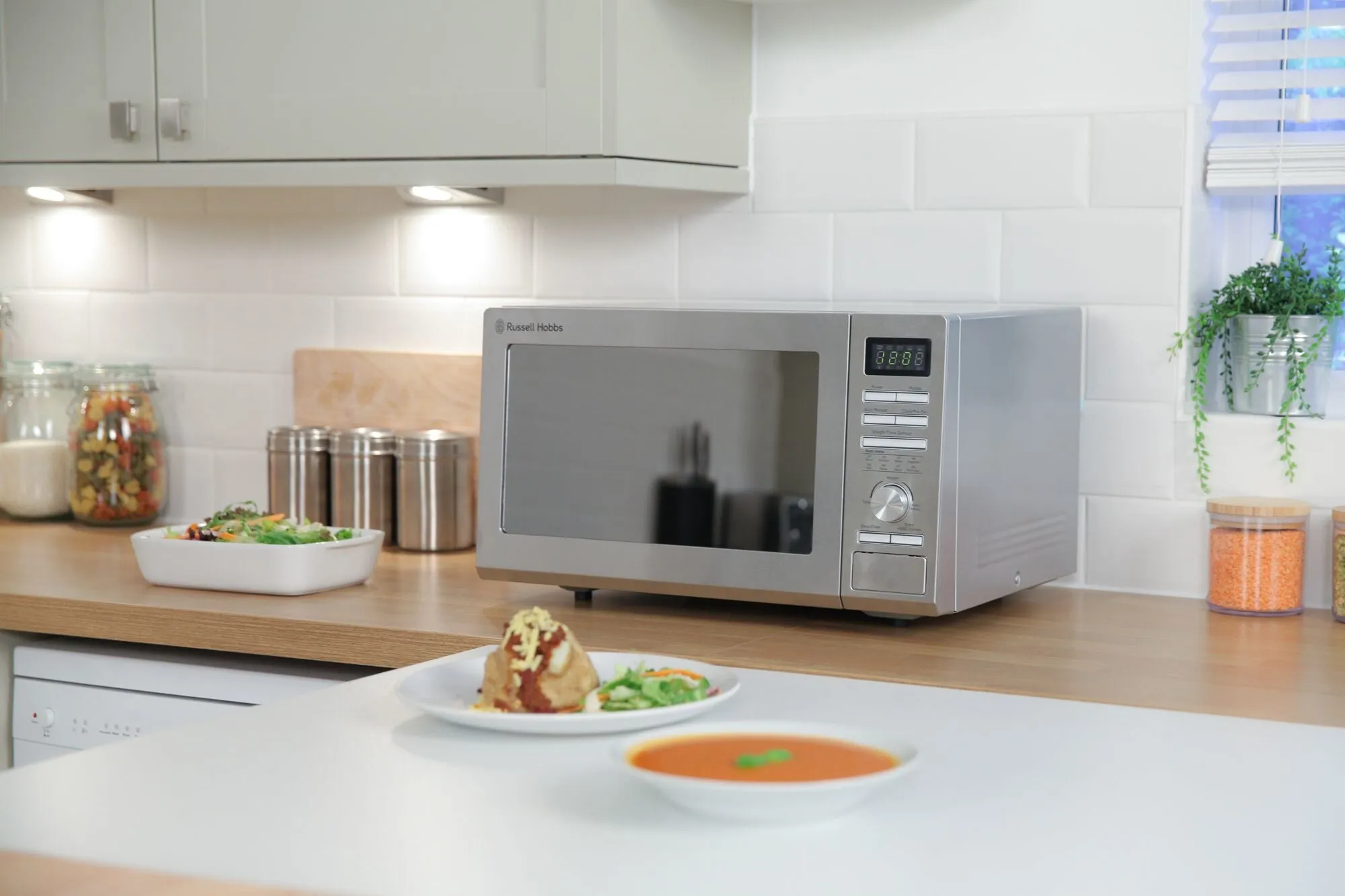 Russell Hobbs RHM2563 microwave Stainless steel Solo microwave Countertop 25 L 900 W