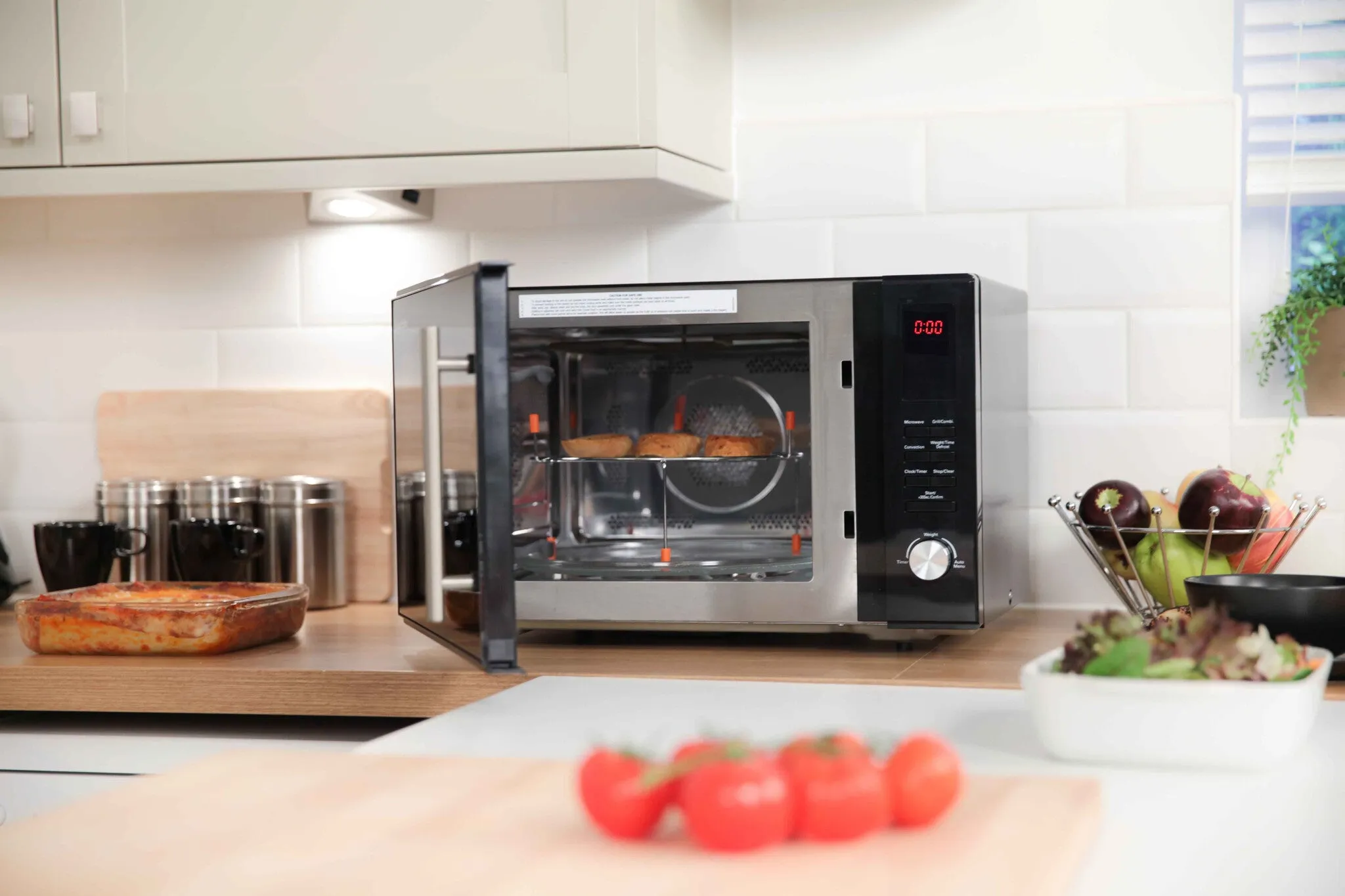 Russell Hobbs RHM3003B microwave Black Combination microwave Countertop 30 L 900 W