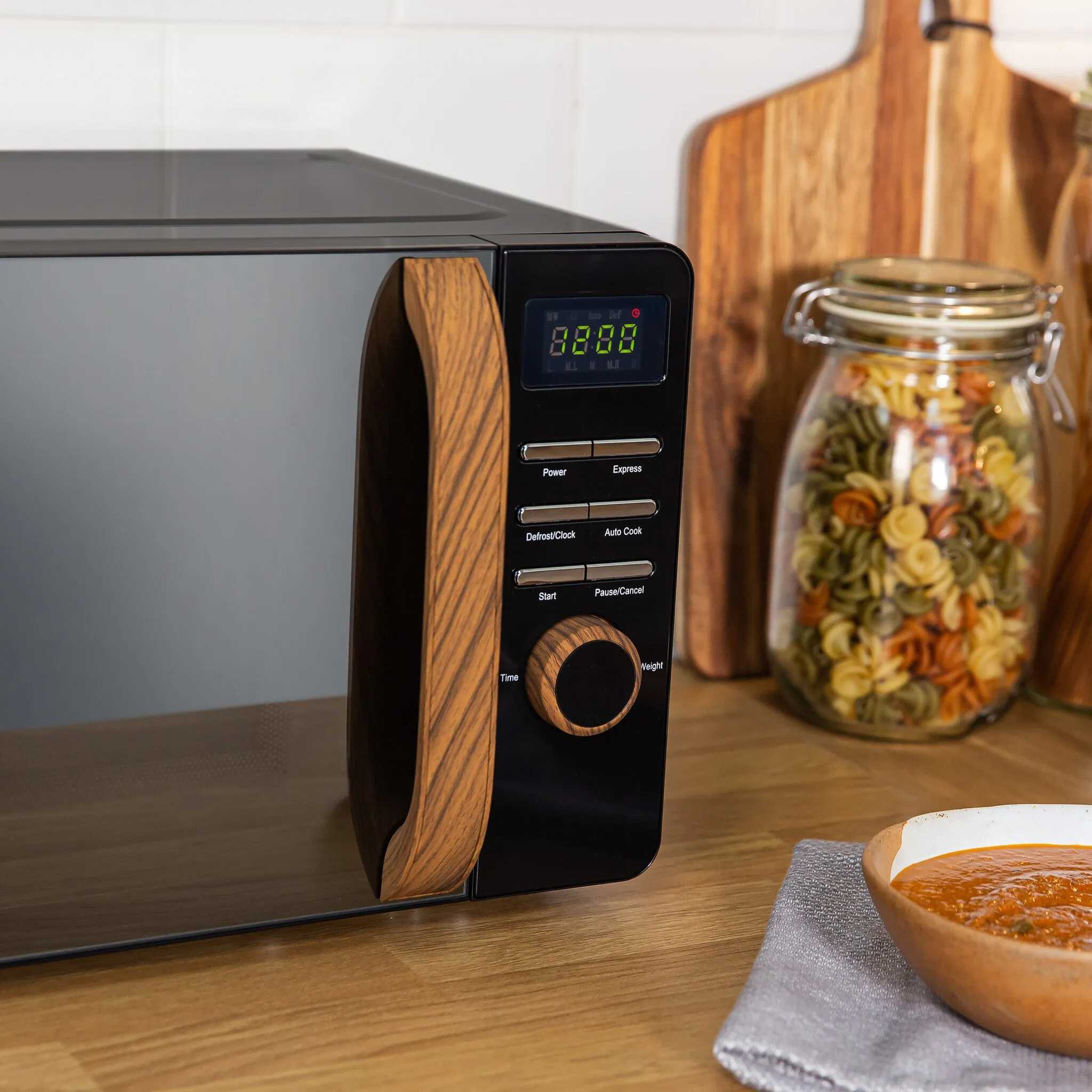 Russell Hobbs RHMD714B microwave White Solo microwave Countertop 17 L 700 W