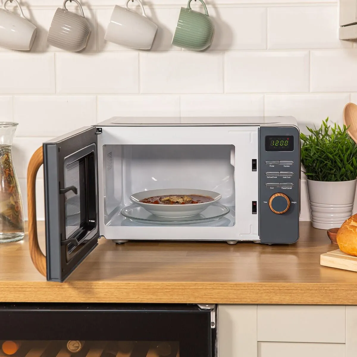 Russell Hobbs RHMD714G-N microwave Countertop Solo microwave 17 L 700 W Grey, Wood