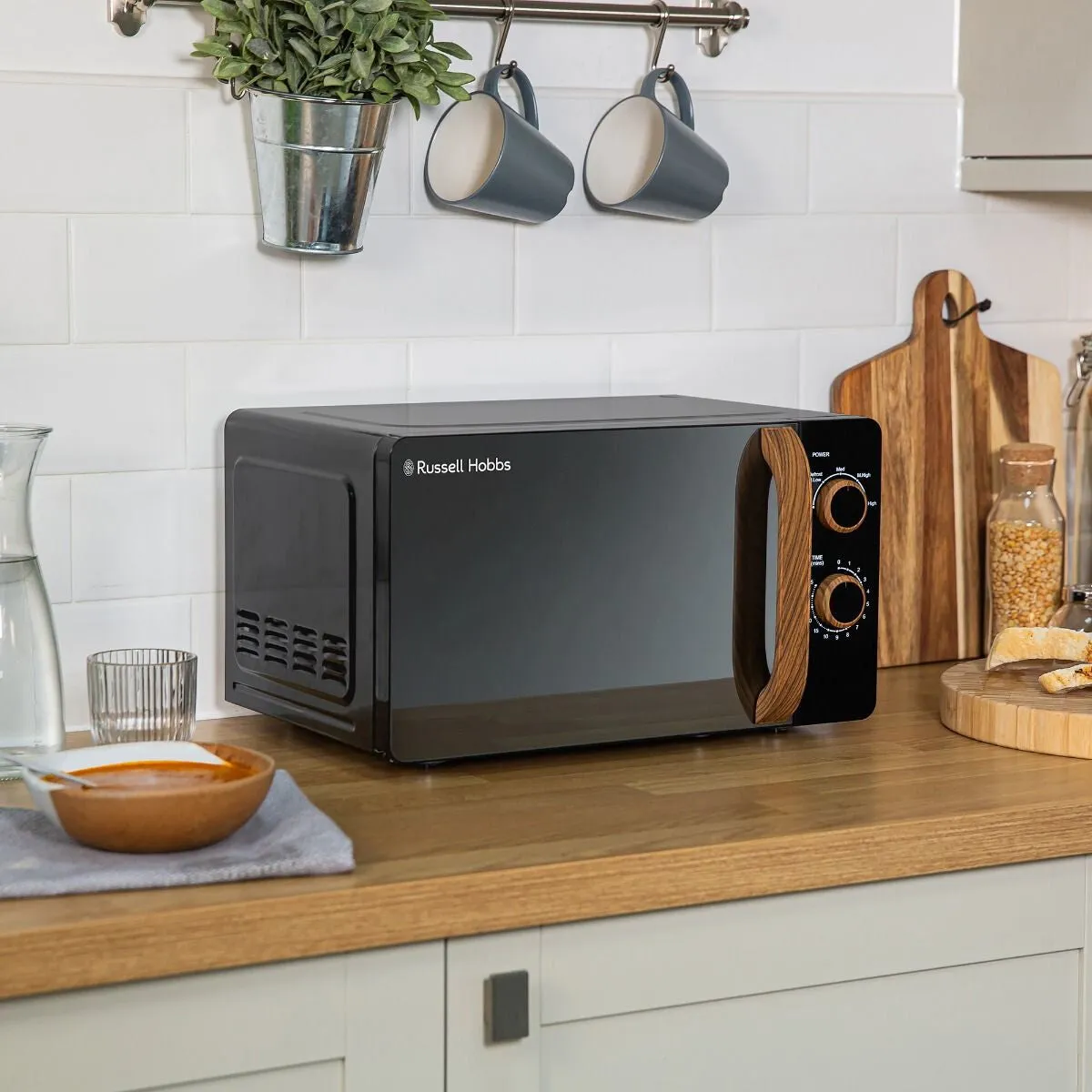 Russell Hobbs RHMM713B-N microwave Black, Wood Solo microwave Countertop 17 L 700 W
