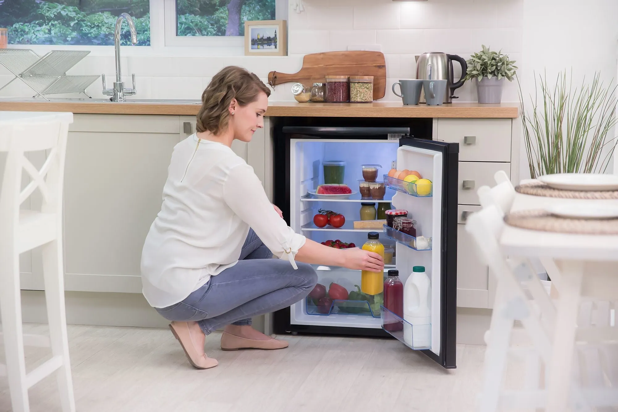 Russell Hobbs RHUCLF2B fridge Freestanding 112 L F Black