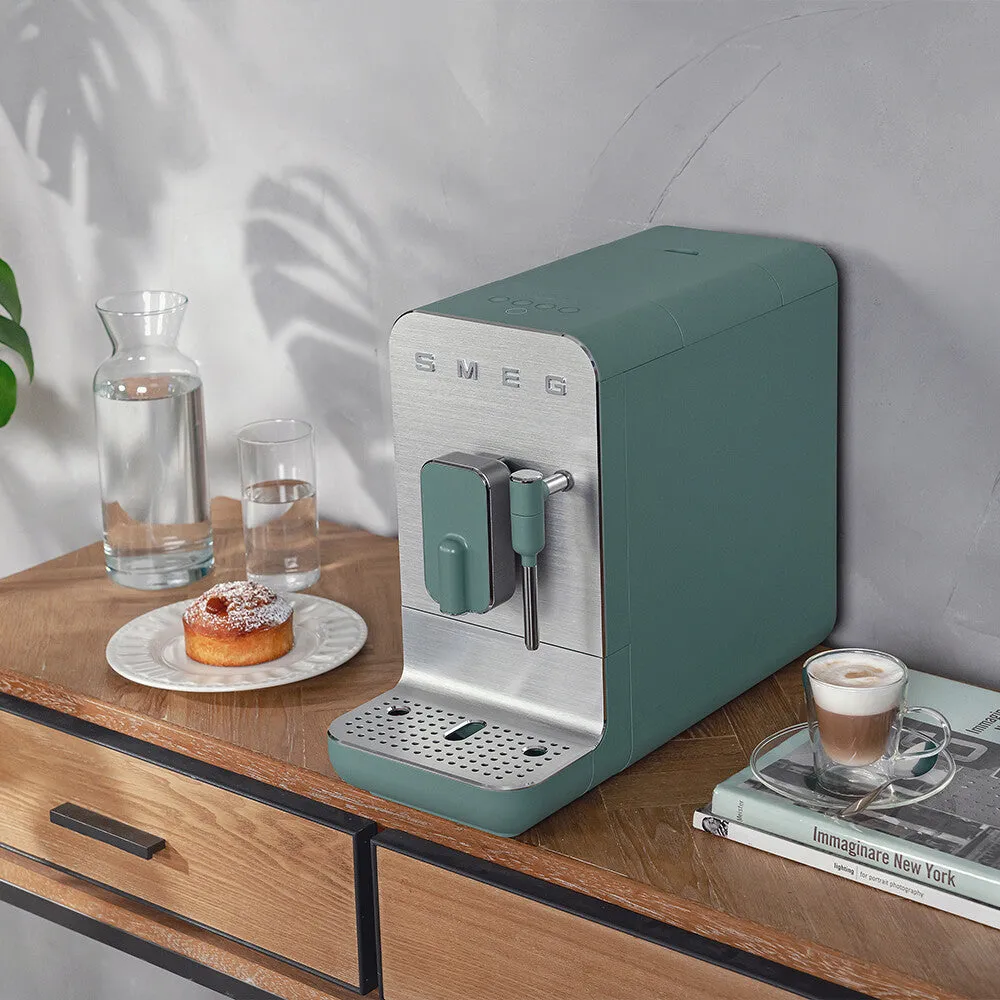Smeg BCC02EGMUK coffee maker Fully-auto Espresso machine 1.4 L
