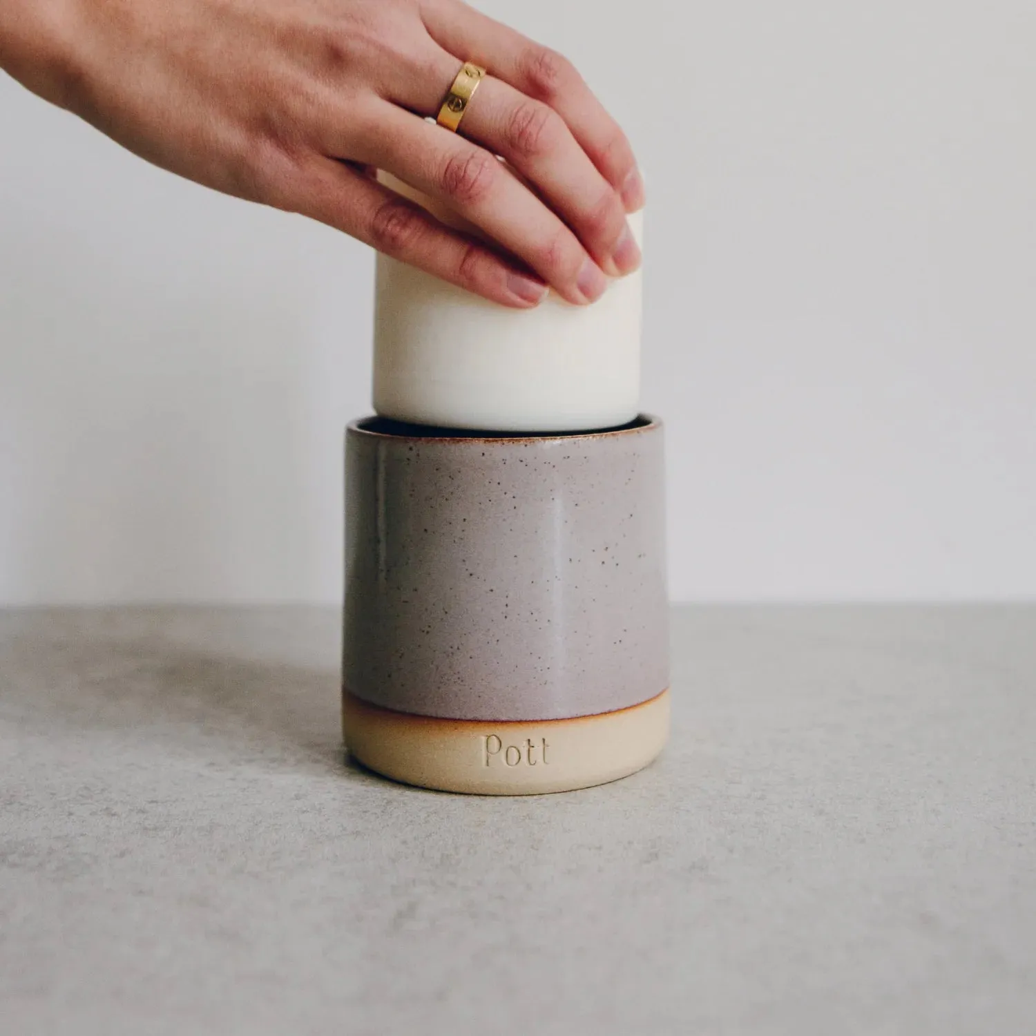 The Heather Candle - Tonka