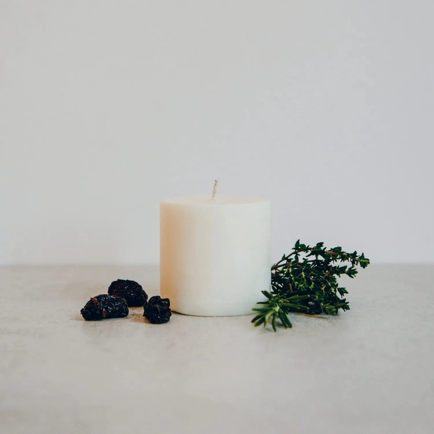 The Heather Candle - Tonka