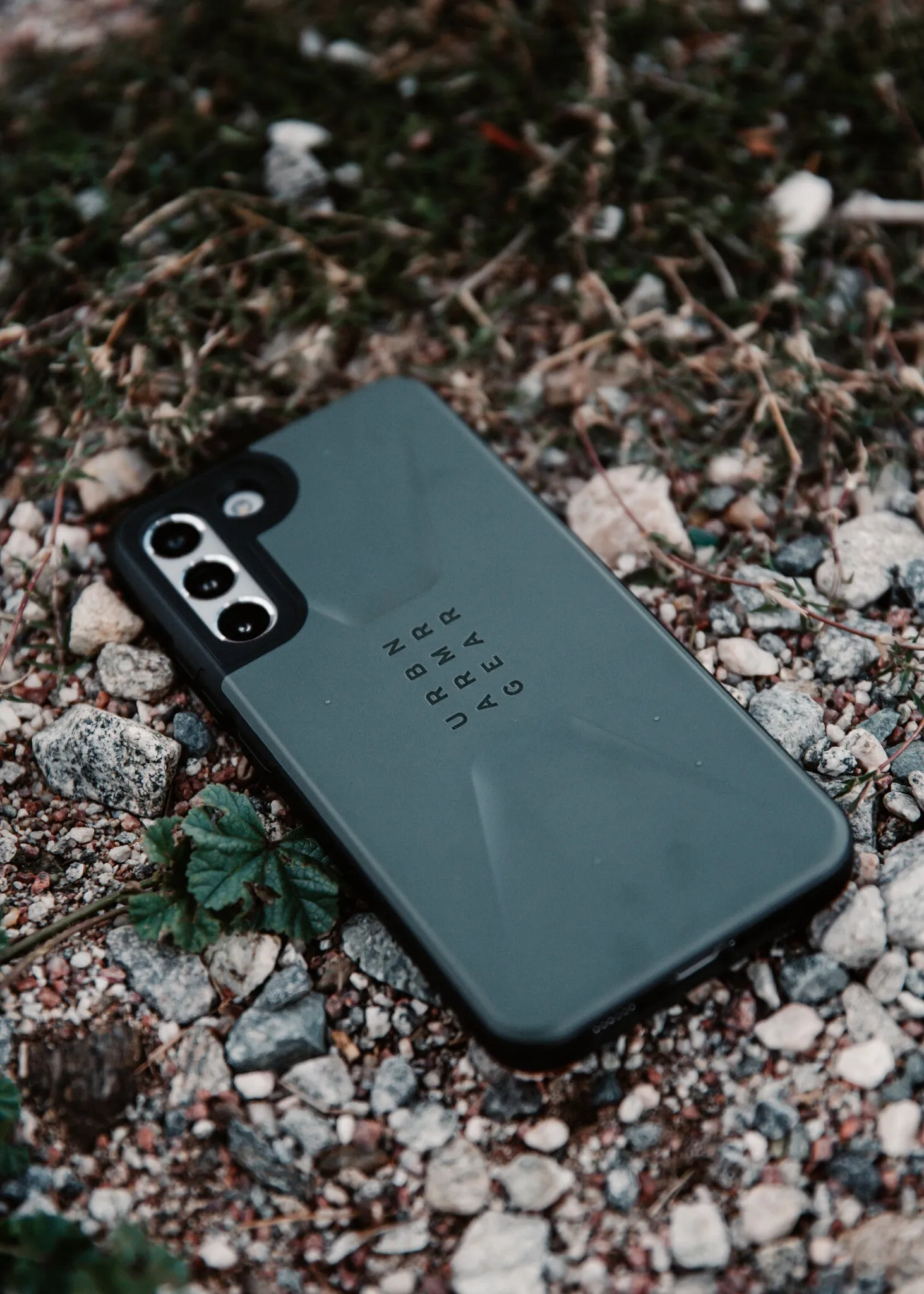 Urban Armor Gear Civilian mobile phone case 15.5 cm (6.1") Cover Black