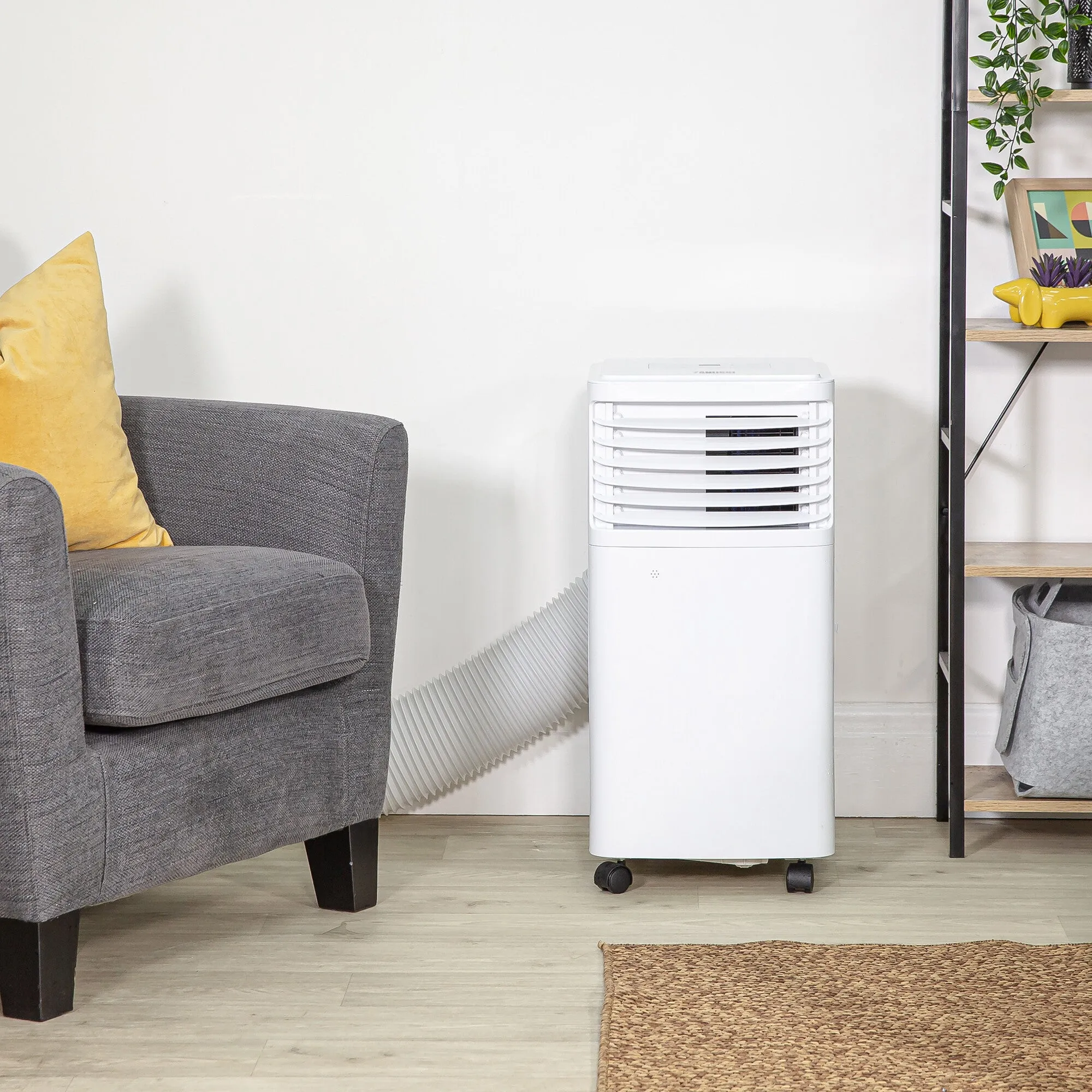 Zanussi ZPAC7001 portable air conditioner 0.6 L 64 dB 670 W White