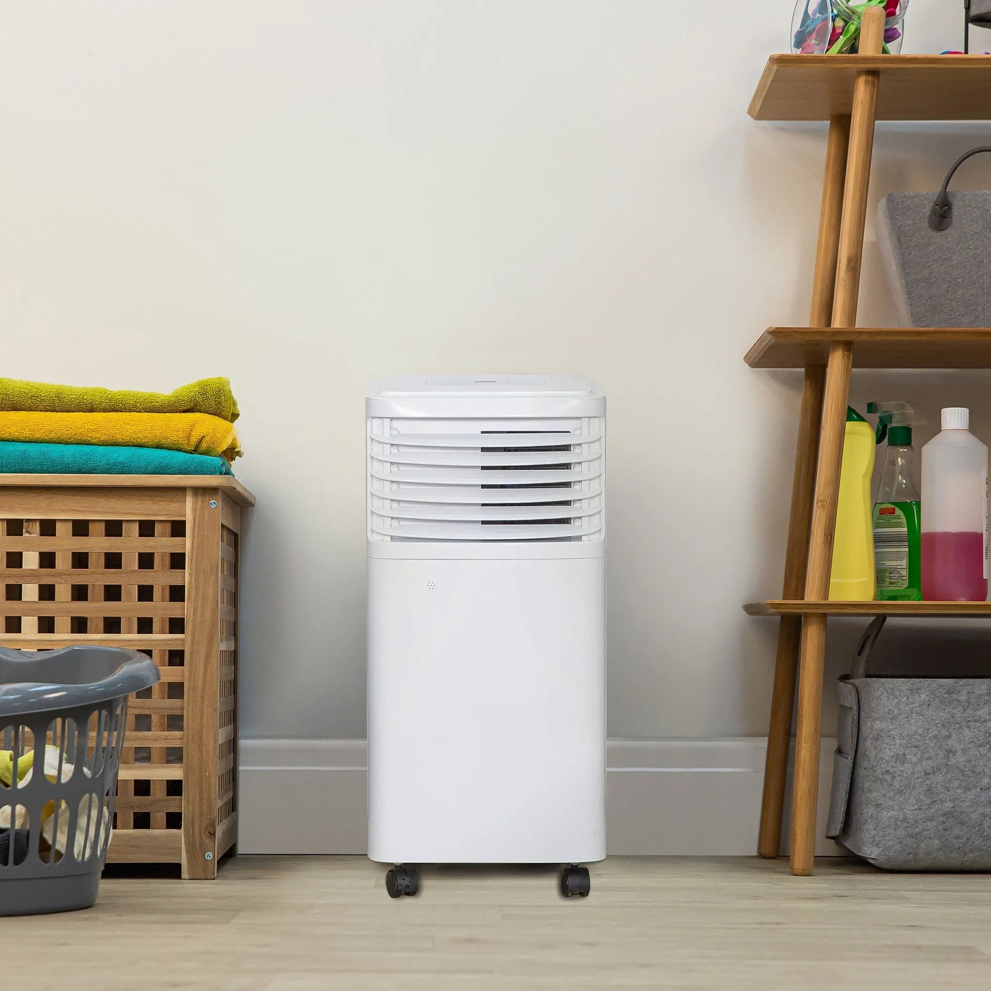 Zanussi ZPAC7001 portable air conditioner 0.6 L 64 dB 670 W White